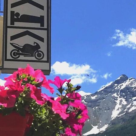Chambres Avec Garage Motos Lanslebourg-Mont-Cenis Kültér fotó