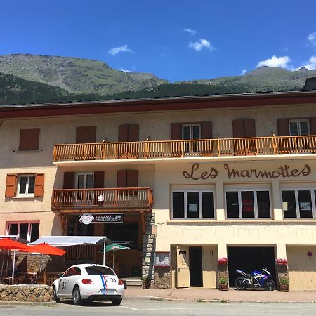 Chambres Avec Garage Motos Lanslebourg-Mont-Cenis Kültér fotó