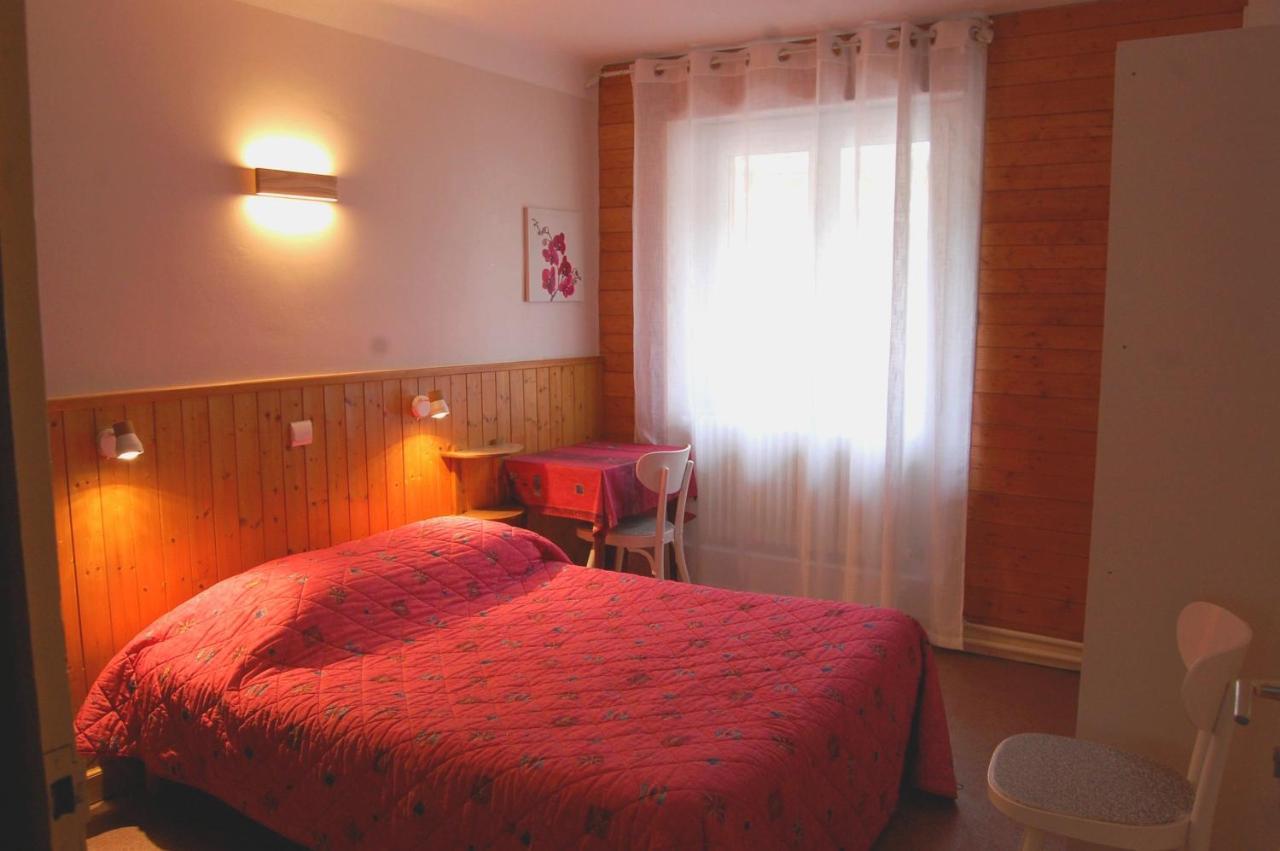 Chambres Avec Garage Motos Lanslebourg-Mont-Cenis Kültér fotó