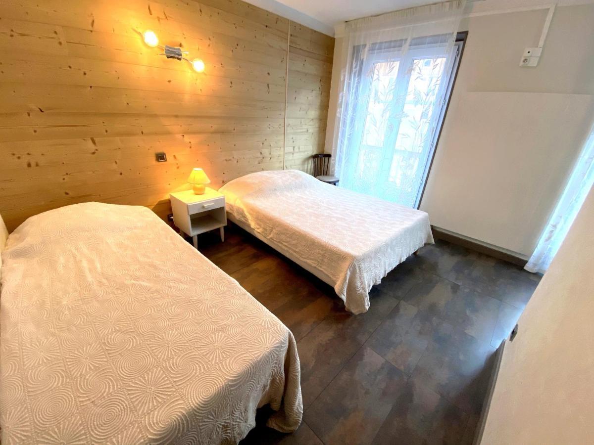 Chambres Avec Garage Motos Lanslebourg-Mont-Cenis Kültér fotó