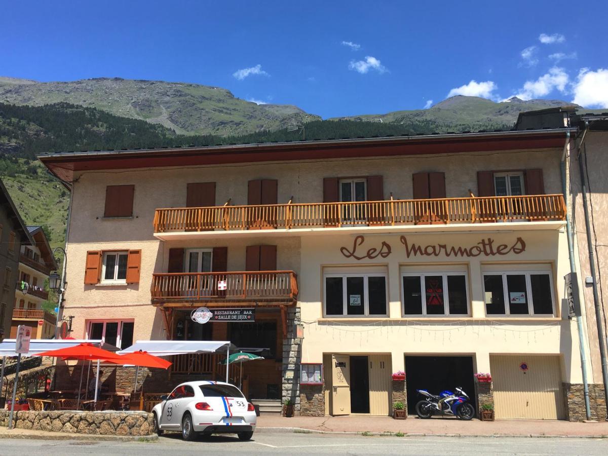 Chambres Avec Garage Motos Lanslebourg-Mont-Cenis Kültér fotó