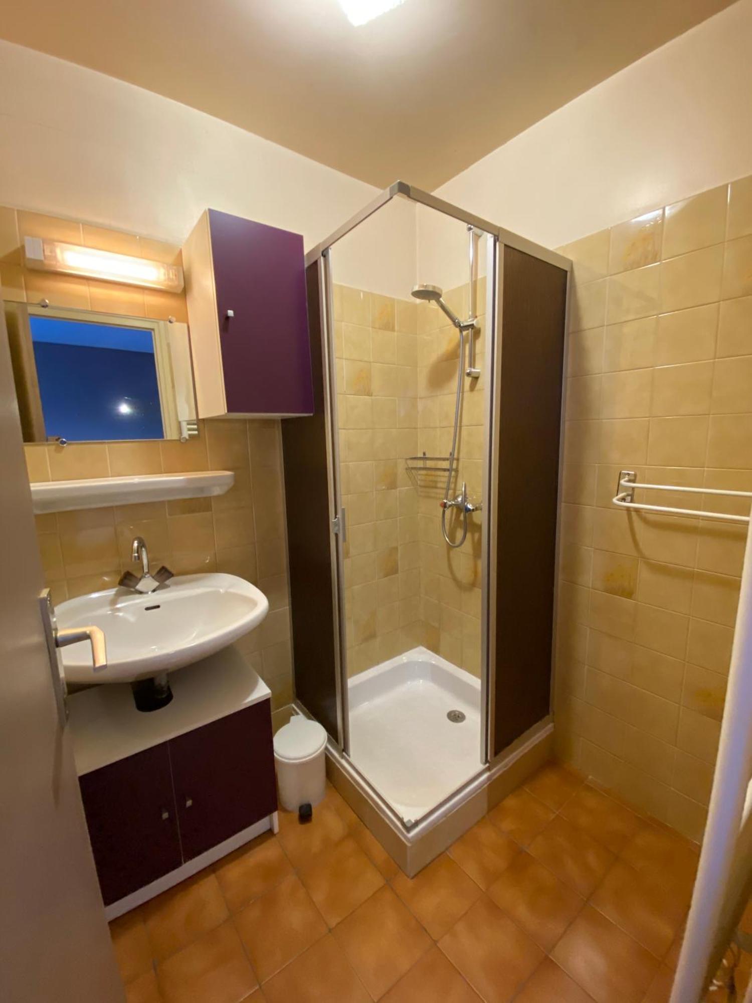 Chambres Avec Garage Motos Lanslebourg-Mont-Cenis Kültér fotó